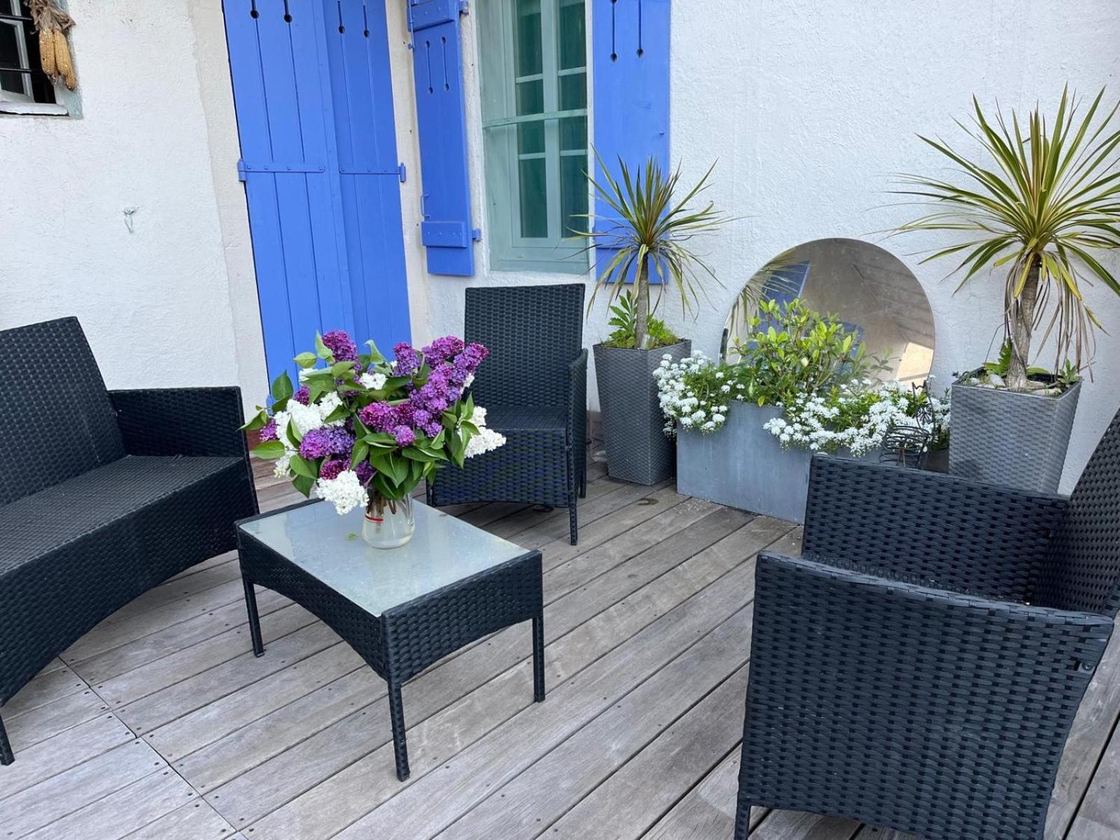 Gite Chez Madeleine Apartamento Louhans Exterior foto