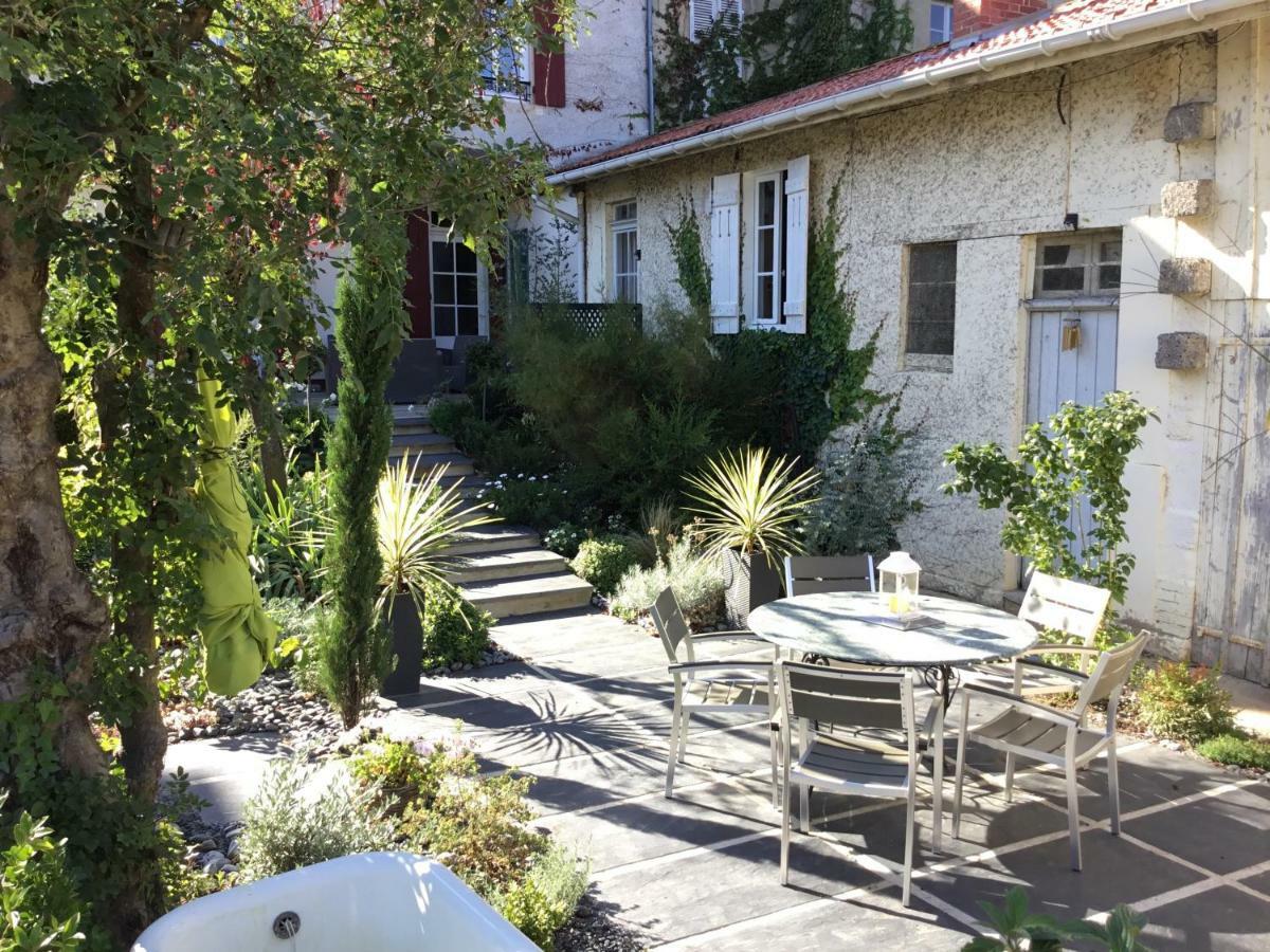 Gite Chez Madeleine Apartamento Louhans Exterior foto